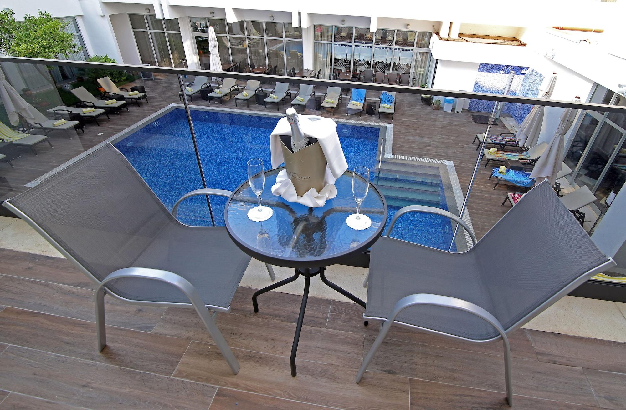 Lero Hotel 4*